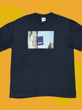 Supreme | Shirts | Black Supreme Classic Logo Tee | Poshmark